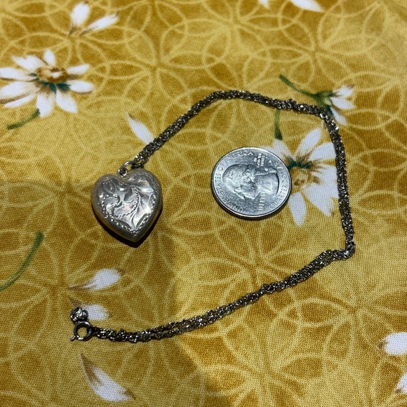 ❤️❤️ Sterling Heart Etched Locket & Chain Vintage Necklace - Picture 14 of 14